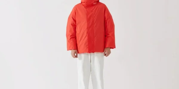 pangaia-flower-down-puffer-jacket-peta-vegan-down-alternatives
